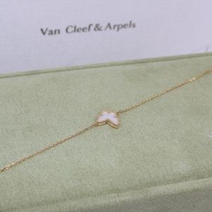 Sweet Alhambra butterfly bracelet Van Cleef